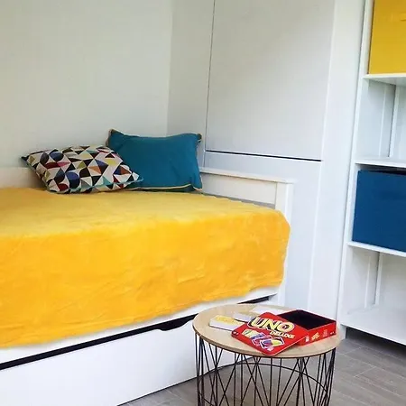 Les Marines Du Treustel Apartment